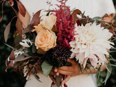 Ce să faci cu florile rămase de la nuntă? Patru idei de la experți