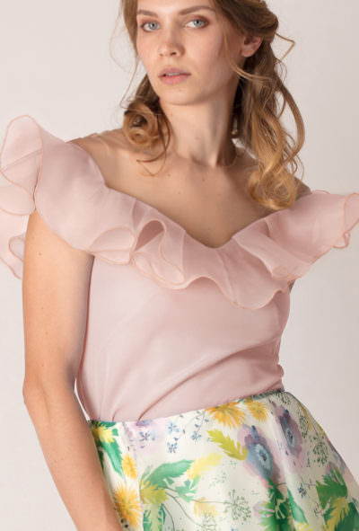 bluză cu volan pe umeri de culoare roz