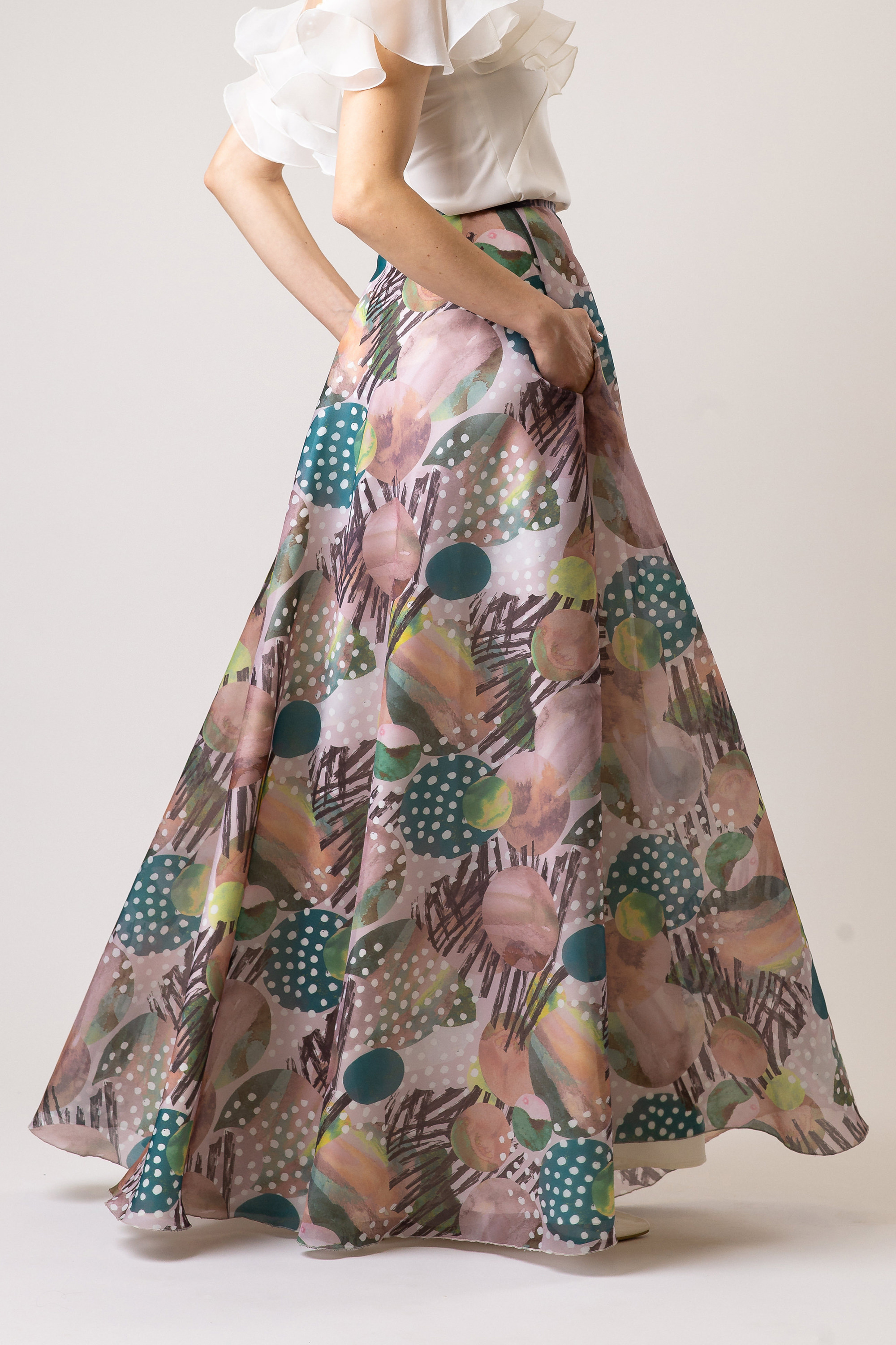 sokszínű hosszú alkalmi organzaszoknya